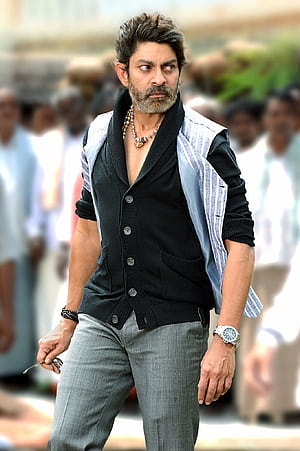 Jagapathi Babu in Legend First Look Stills Movie Updates, Film News, Movie Reviews, Press Notes, Film Ratings, Celebrity Interviews, HD phone wallpaper