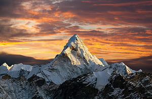Himalayas Mount Everest panoramic sunset landscape Wall Mural, Everest Summit, HD wallpaper