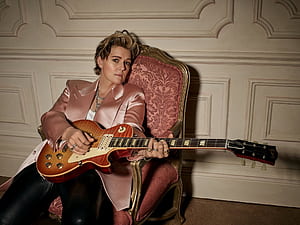 Brandi Carlile loves Philadelphia: Hear her sing the Neil Young classic for a new Bridge School benefit, HD wallpaper