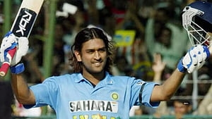When Pervez Musharraf praised Dhoni's, Dhoni Long Hair, HD wallpaper