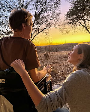 James Van Der Beek Smiles in From Final Days Before Death, HD phone wallpaper