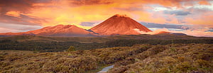 Tongariro Alpine Crossing. World Heritage Area, a top ten 1 day hike in the world, HD wallpaper