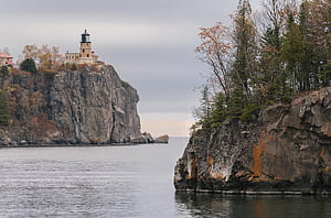 of Split Rock Lighthouse in Fall, HD wallpaper
