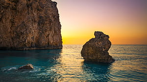 Milos Beach , Greece, Lefkada Island, Lone rock, HD wallpaper