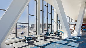 LaGuardia Goes From Worst to Best Airport in New Passenger Survey. Condé Nast Traveler, HD wallpaper