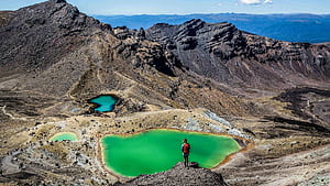 Tackling Mordor on New Zealand's best day hike, Tongariro, HD wallpaper