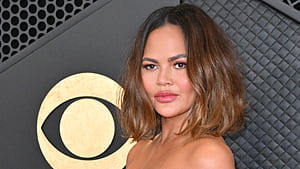Chrissy Teigen Says She Lives Her “Whole Life So Scared” in Emotional Instagram Post, HD wallpaper