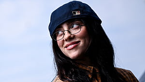 Billie Eilish Shares 'Hit Me Hard and Soft' Acoustic Live Performances, Billie Eilish 2025, HD wallpaper