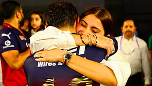 As RCB win IPL, Virat Kohli opens up on Anushka Sharma's support: 'What she's gone through emotionally, watching me, being down and out'. Cricket News Indian Express, Virat Kohli with IPL Trophy, HD wallpaper