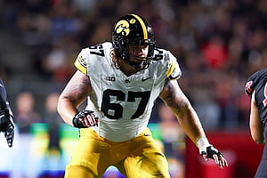 Gennings Dunker, Iowa, Offensive Tackle, HD wallpaper