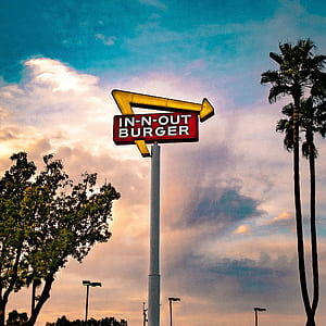 Red And Yellow In N Out Burger Signage During Daytime, HD phone wallpaper