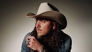 Amid Mainstream Fame, Brandon Lake Is 'Still a Worship Pastor', HD wallpaper