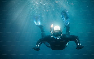 Deep Dive ., Underwater Diving, HD wallpaper