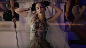 Grimes Drops New Single and Video, 'Violence', HD wallpaper