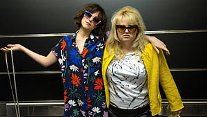 Rebel Wilson Dakota Johnson Movie How To Be Single, HD wallpaper