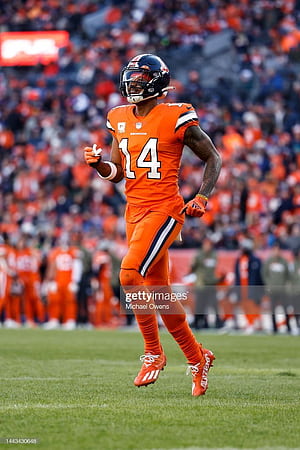 Denver Broncos runs during an NFL game, Courtland Sutton, HD phone wallpaper