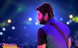 Arijit Singh in Action, Arijitsingh, HD wallpaper