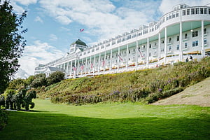 Need a Remote Island Vacation? Try Grand Hotel on Mackinac, HD wallpaper