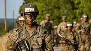 Army basic training now has soldiers facing drone swarms, HD wallpaper