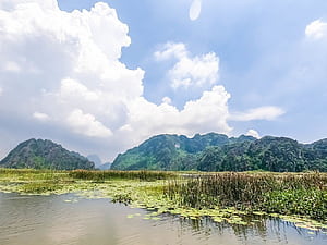 Things to do in Ninh Binh. Alexis Jetsets. Tourist attractions in Ninh Binh - Alexis Jetsets, Ninh Bình, HD wallpaper