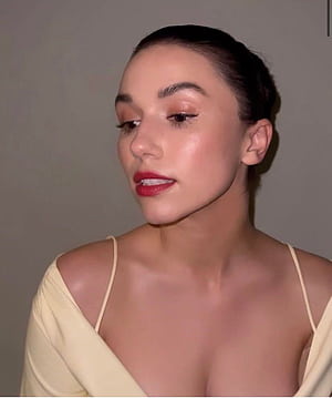 Grace Caroline Currey, HD phone wallpaper