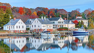 This Coastal, Cozy Road Trip Highlights Charming Seaside New England Towns And Historic Harbors, HD wallpaper