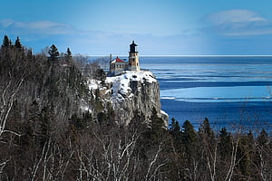 Split Rock Lighthouse: A Sweet Winter Treat Shore Explorer, Minnesota, Lake Superior, HD wallpaper