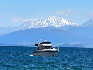 Fishing in TAUPŌ: The Complete Guide, Lake Taupo, HD wallpaper