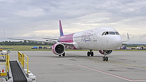 Wizz Air Expands Fleet With New Long Haul Aircraft, HD wallpaper