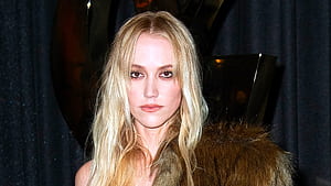 Maika Monroe to star in horror film Victorian Psycho, HD wallpaper