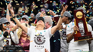 South Carolina's dominant win cements new era in women's basketball, Dawn Staley, HD wallpaper