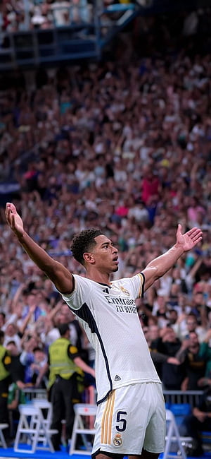 Jude Bellingham celebrating in UEFA Super Cup Football, HD phone wallpaper