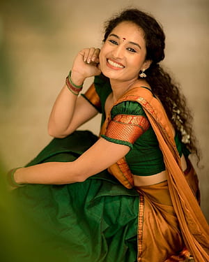 Pooja Ramachandran, HD phone wallpaper