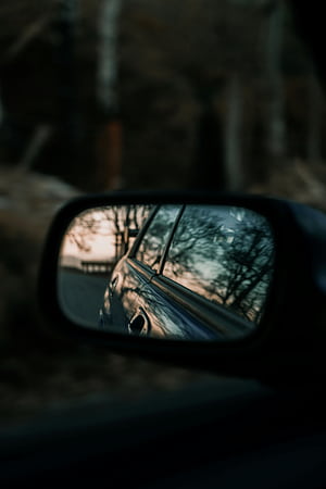 Car Reflection in Mirror ·, HD phone wallpaper