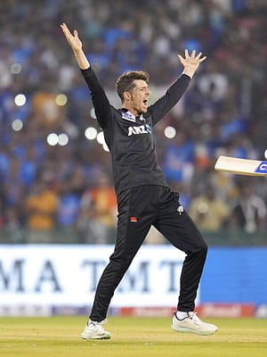 India vs New Zealand: Mitchell Santner looking to use learnings from MS Dhoni in 1st T20I at Ranchi, HD phone wallpaper