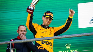 F2 Star Gabriel Bortoleto Gets His First F1 Test Run With McLaren, HD wallpaper