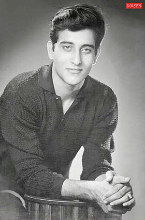 Vinod Khanna Geetanjali Taleyarkhan's Love Story: How Rahul Akshaye Khanna's Mother Struggled To Keep The Family Together After Actor Gave Up Everything To Join Osho. Bollywood News Indian Express, HD phone wallpaper