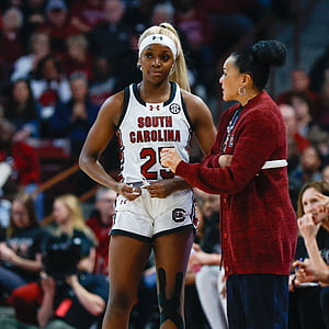 Dawn Staley Is More Than a Basketball Coach for Her Players, HD wallpaper
