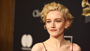 Julia Garner Will Play Silver Surfer in Fantastic Four, HD wallpaper