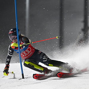 Mikaela Shiffrin extends record with 105th World Cup win in slalom, HD phone wallpaper