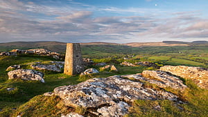 Bing : Rugged rocks and ancient history Gallery, Dartmoor, HD wallpaper