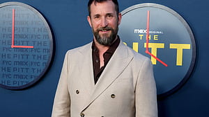 Breakout HBO Max Hit Just Got an Encouraging Season 2 Update's Journal, The Pitt, HD wallpaper