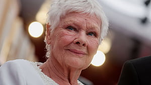 Dame Judi Dench: Actress says she can't see on film sets anymore. Ents & Arts News, HD wallpaper