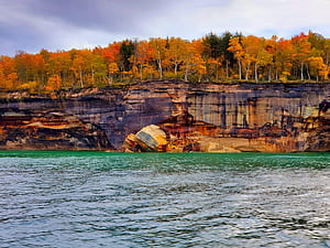 Fall Colors In Upper Michigan: A Must See For Outdoor Enthusiasts, Upper Peninsula, HD wallpaper