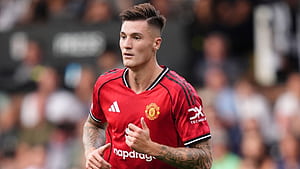 Grimsby Vs Man Utd: Could Benjamin Sesko Make First Start Of Season In Carabao Cup Second Round Tie?, HD wallpaper