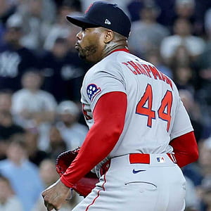 Red Sox news: Aroldis Chapman makes brutal admission about playing for Yankees, HD phone wallpaper