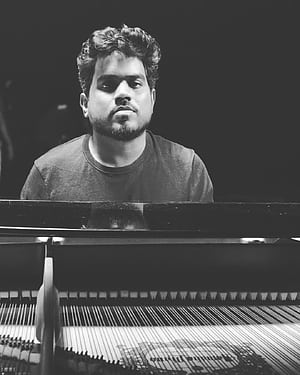 u1, HD phone wallpaper