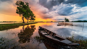 Boat On Water With Trees Reflection On River During Sunset Nature, HD wallpaper
