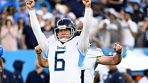 Folk's OT Field Goal In Rain Helps Titans Snap 8 Game Skid With 27 24 Win Over Chargers, Nick Folk, HD wallpaper